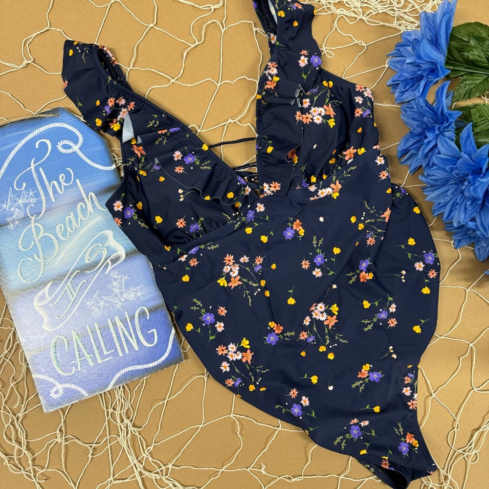🌸SALE FLORAL RUFFLE SWIMSUIT - Picture 6 of 12